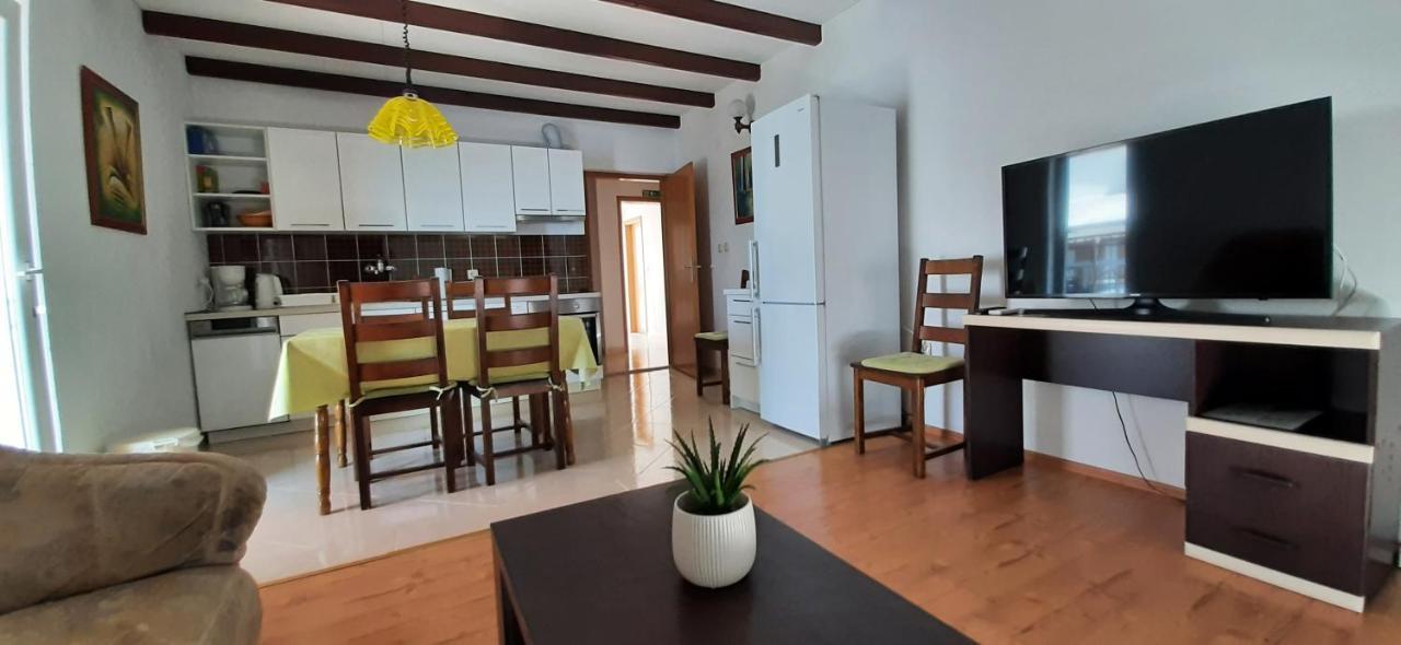 Apartments Jagoda Brela Luaran gambar
